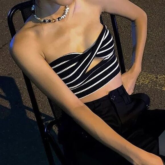 Commense Tops - Commense Chic Striped Strapless Crop‎ Top Black & White Bandeau Style Size Large